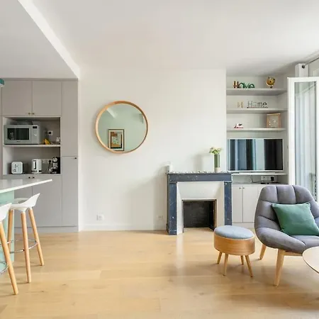 Apartment Bastille Nest In Paris