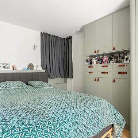 Bastille Nest In Apartment Paris